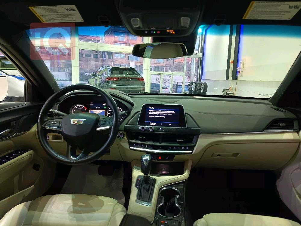 کادیلاک CT4